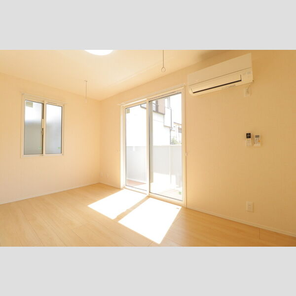 ゼルコバ　Ⅱ101号室 リビング