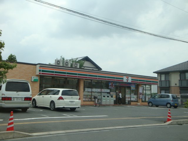 ベルノーブル セブンイレブン東岩槻駅南店まで196ｍ