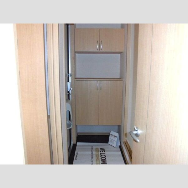 グランメール桜町　E 玄関