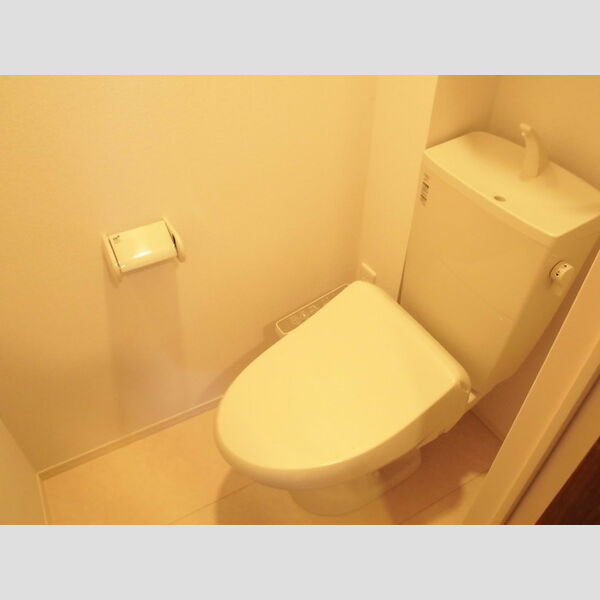 Y’sガーデン トイレ