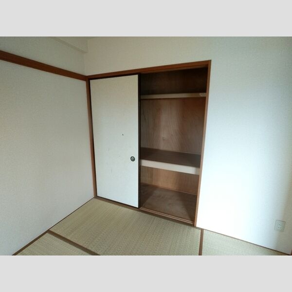 ヒロ末広303号室 和室