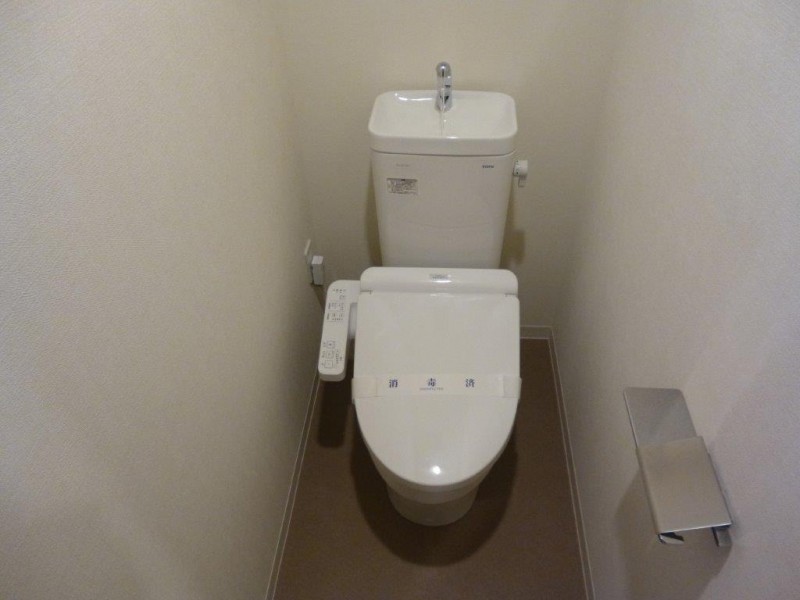 クレイシア八丁畷ステーションサイト7階 トイレ