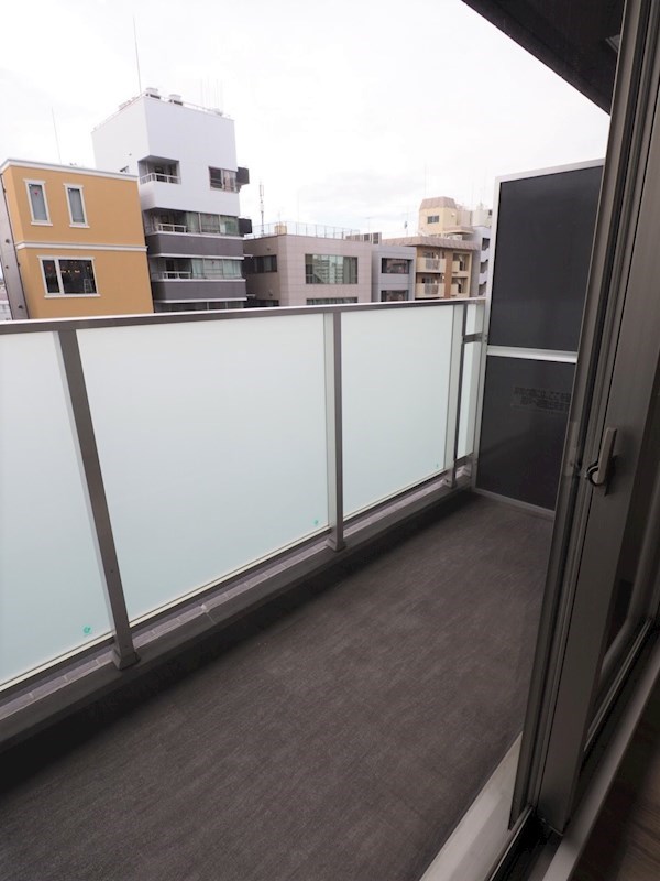 レジディア中目黒Ⅱ7階 バルコニー