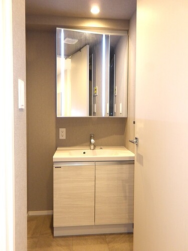 プレセダン板橋本町 洗面所　※同タイプ別部屋2025年11月新築未入居時撮影