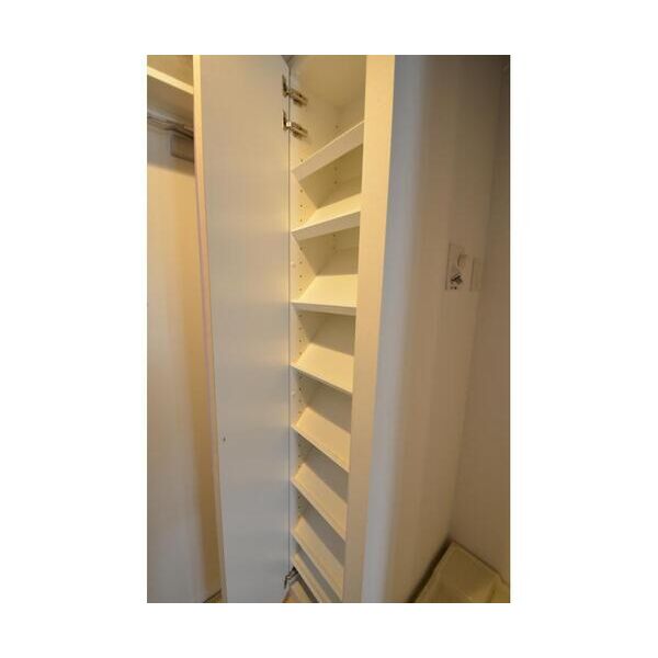 TRYM下石神井302号室 玄関