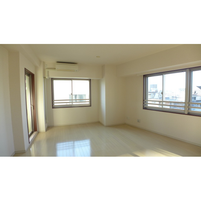 ドゥーエ向島Ⅱ 内観