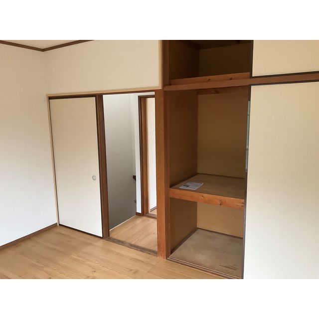 グリーンテラス橋本102号室 リビング