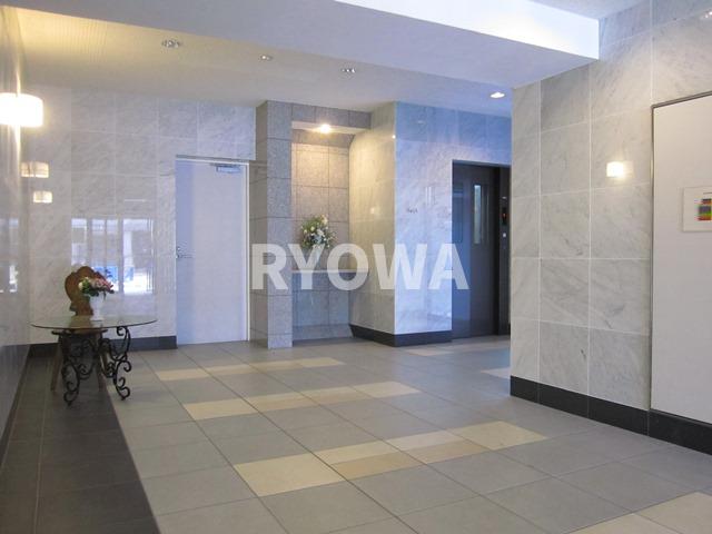 トライアングル綾瀬2階 ロビー