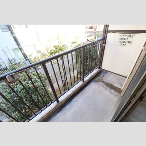コンフォール小泉211号室 バルコニー