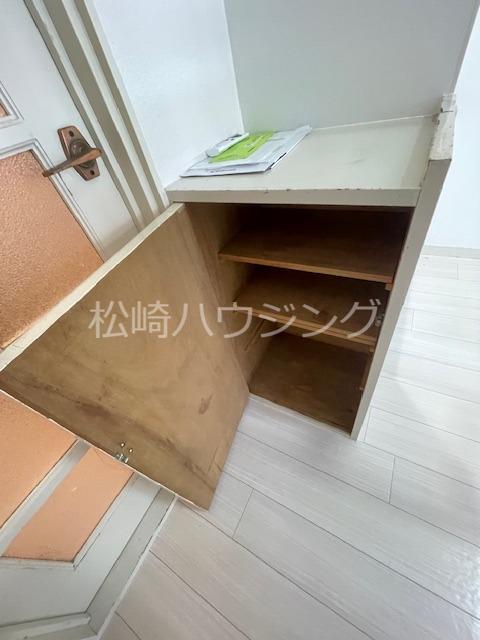 ハイム阿佐谷1階 収納