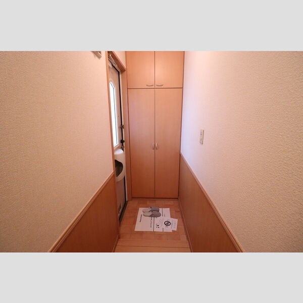 バニュルス　Ⅰ・Ⅱ・Ⅲ 玄関