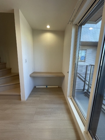 六実４丁目戸建て貸家 リビング