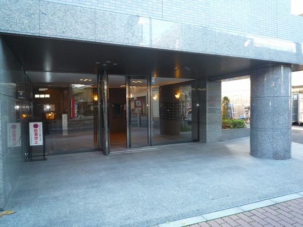 ルーブル中落合404号室 エントランス