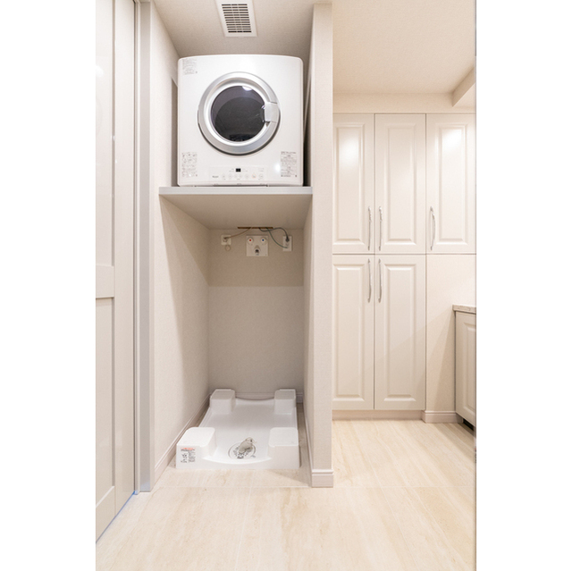 ブランズ千代田富士見 乾燥機・洗濯機置き場（2026年1月撮影）