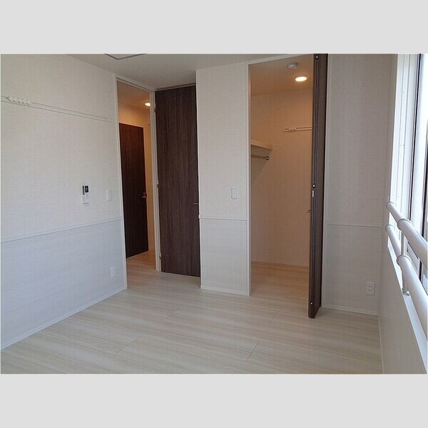 グリシーヌ305号室 洋室