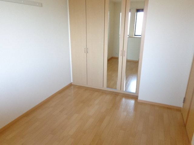 グランチェスタ 洋室