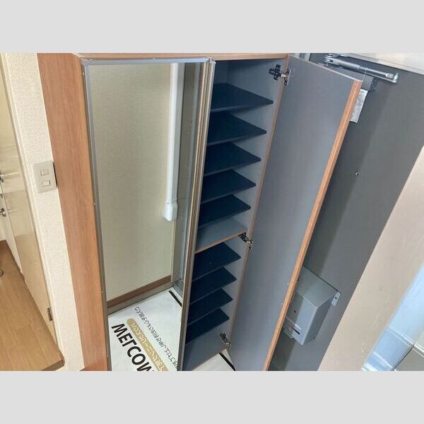 シティウィングAB　A203号室 玄関