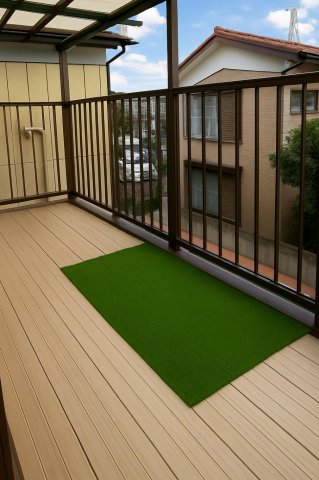 鎌ヶ谷五丁目戸建 屋根付きバルコニー日当たり◎｜洗濯物が乾きやすいベランダ