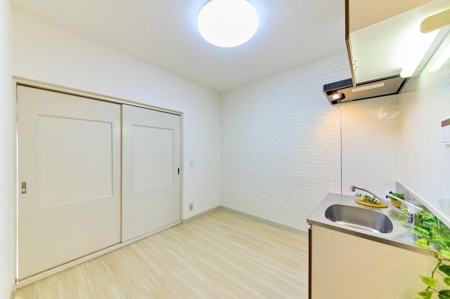 本厚木AXIS205号室 内観