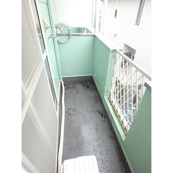 ジュネパレス新松戸第11 バルコニー