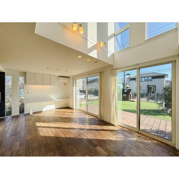 フォレストハウス緑台 リビング