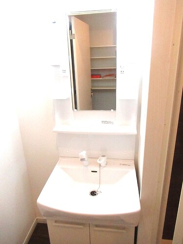 ＧＲＡＮＤＥ菊川2階 洗面台