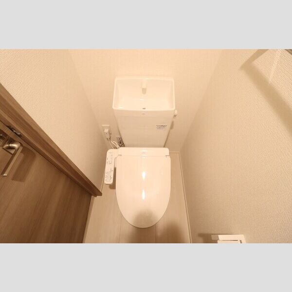 T's court(ティーズコート) 温水洗浄暖房便座