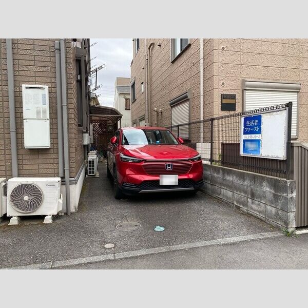 サン ヴィクトワール 駐車場