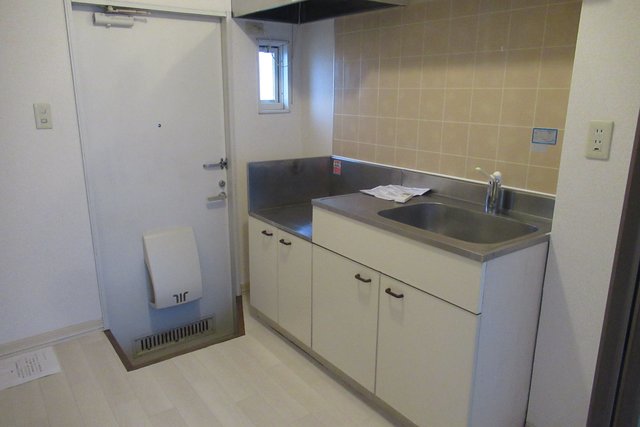 三和ハウス0102号室 キッチン