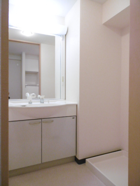 トレセリア横山0904号室 嬉しい独立洗面台♪