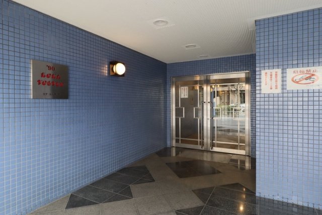 コナ・トルテック406号室 エントランス