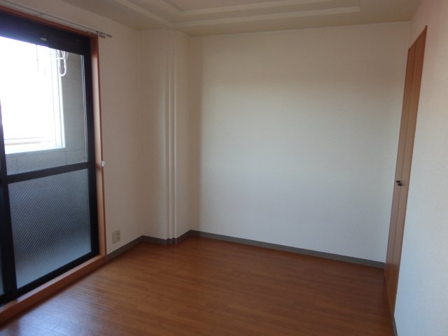 スタシィオン和田町 洋室