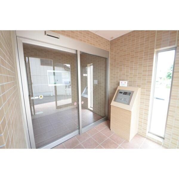 マナブライトン・フロント301号室 エントランス