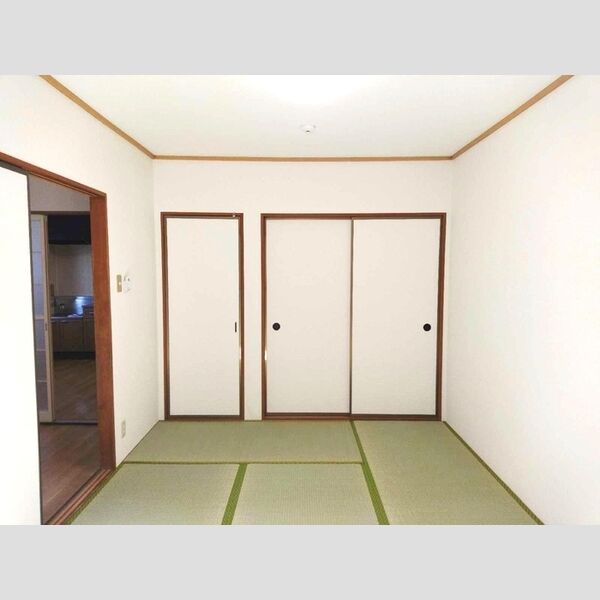 オーシャンサイド　Ⅰ105号室 和室