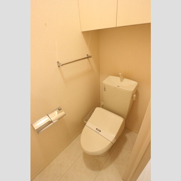 レガーメ105号室 温水洗浄暖房便座