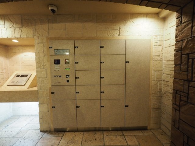 フェニックス初台10階 宅配BOX