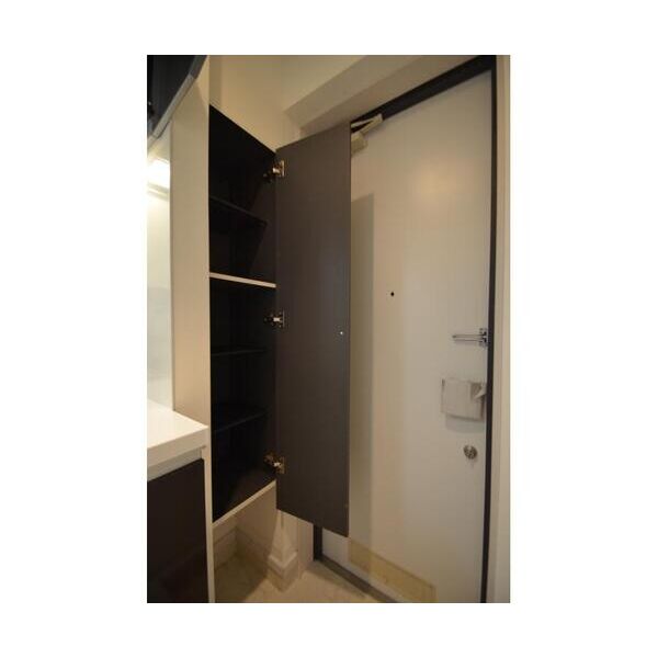 Argione坂上103号室 玄関