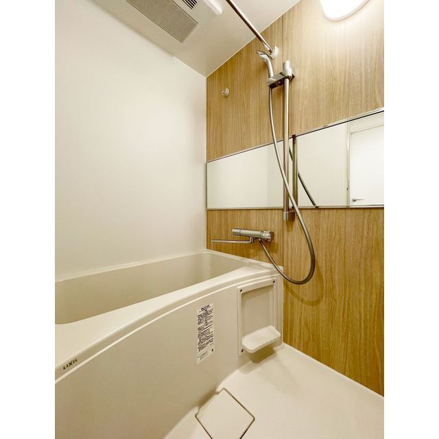 グランパセオ代々木上原0105号室 内観