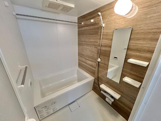 プルミエールみずき102号室 バス