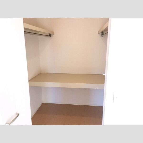 ソレアード　B棟105号室 収納