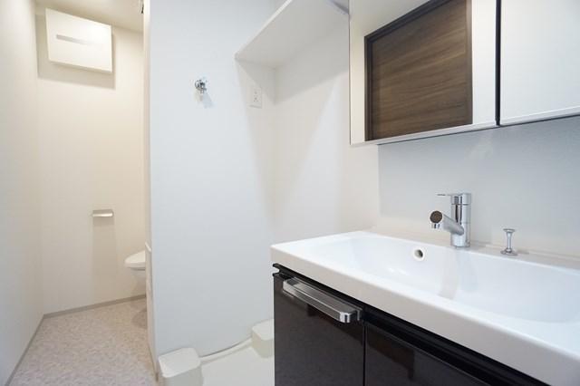 ジェノヴィア阪東橋スカイガーデン2階 トイレ