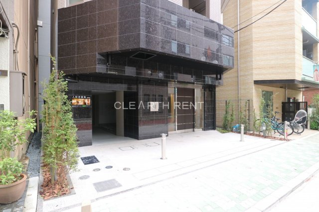 コンシェリア麻布 ＰＬＡＴＩＮＵＭ ＳＱＵＡＲＥ3階 綺麗に管理された敷地内の植栽