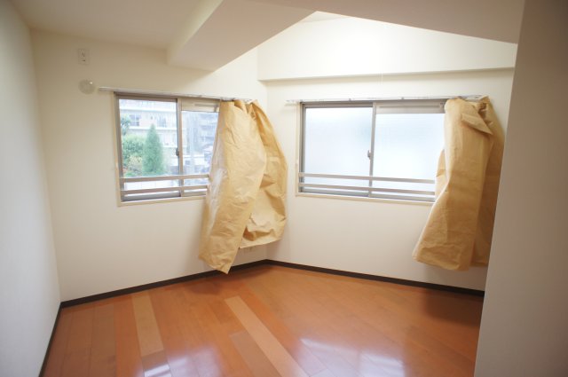 ＫＡＮＥＮＡＲＩ和光0305号室 落ち着いた色調の洋室です