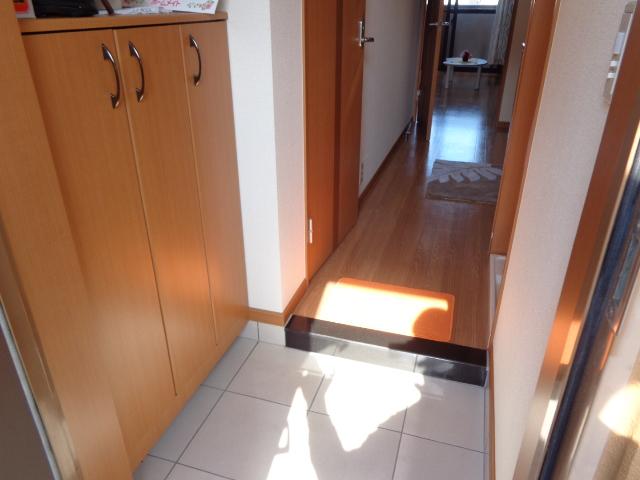 ウィングステラ湘南 玄関