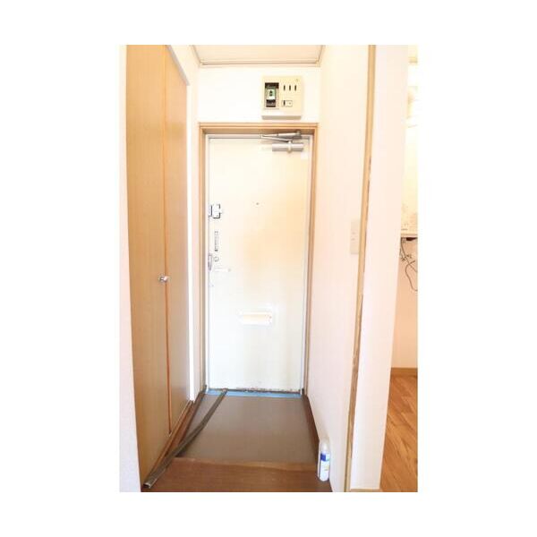 エステート103 玄関