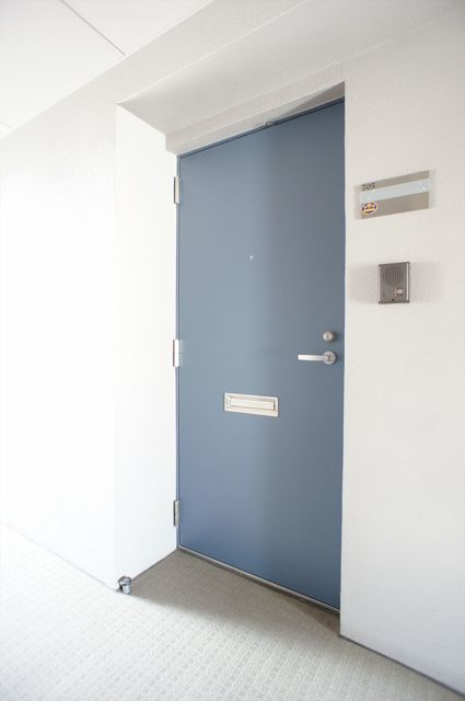 マリンパレス登戸0805号室 玄関ドア