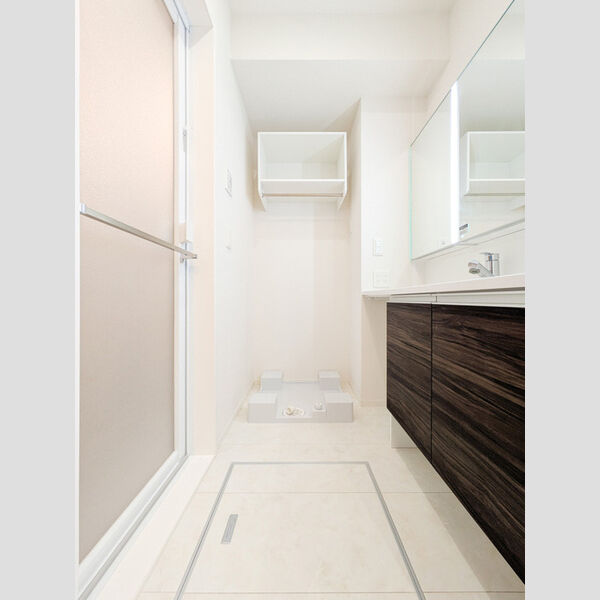 セントラーレ 洗面