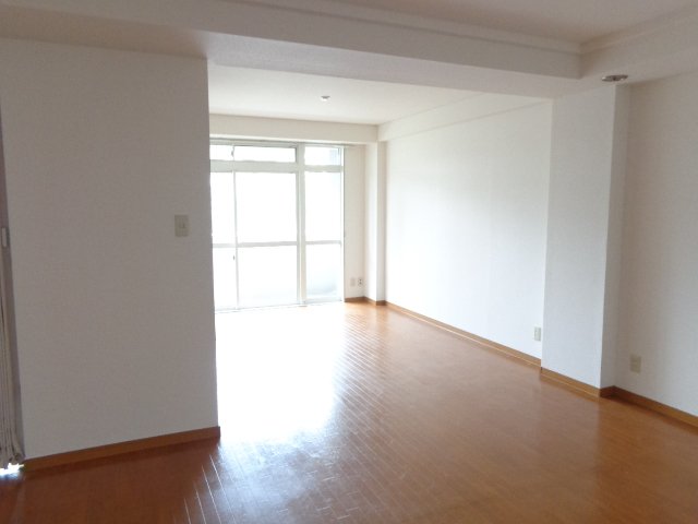 リバーサイドソシア 室内