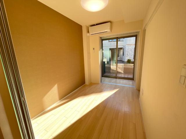 エピカリス epicharis102号室 洋室