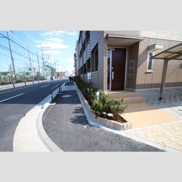 サンフレール　A エントランス